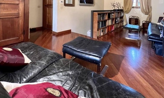 Prato Apartment | House of the Ori