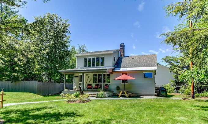 Franconia House | House On Gale River, Franconia