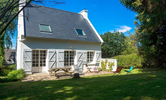 Crozon House | House on the GR34, Morgat beach on foot, sea view.