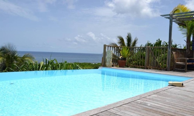 Le Moule House | HOUSE ON THE SEASIDE
