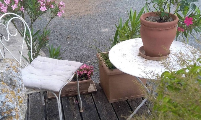 Puyguilhem House | House or room close to plum village Upper Hamletnn