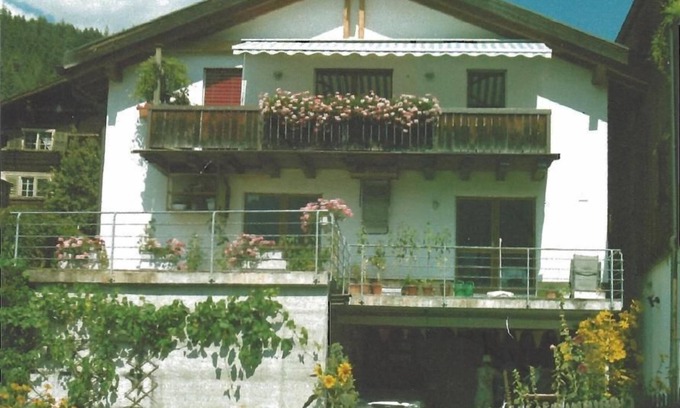 Sagogn Apartment | House Sagogn Laax