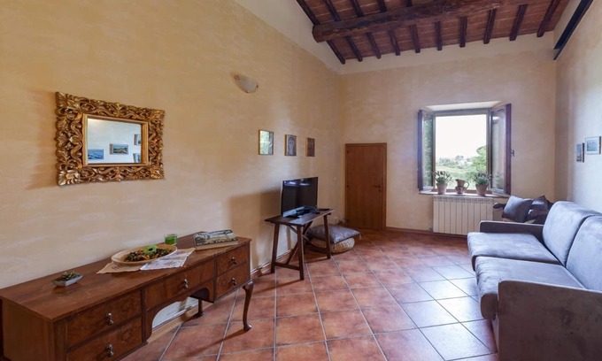 Siena Villa | House the Arches with garden in the old convent in Siena