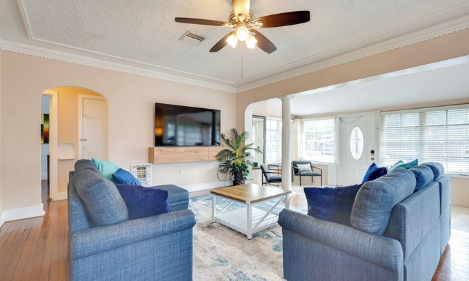 Harbordale House | House w/Shared Pool Access: 4 Mi to Beaches!