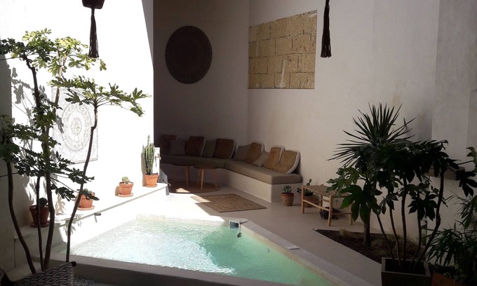 Aigues-Vives House | House with authentic charm.