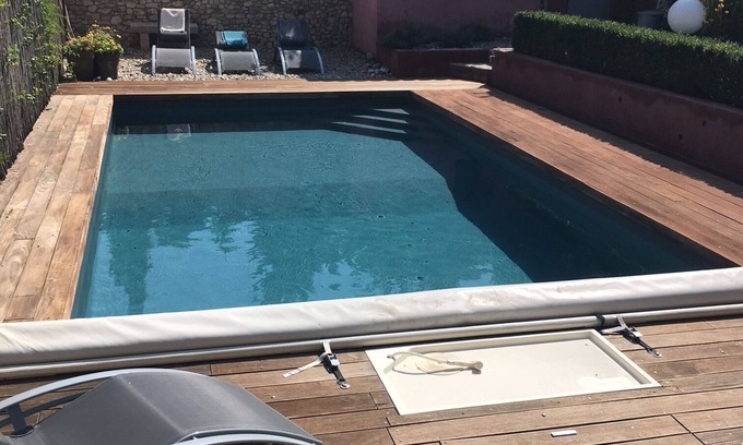 Pernes-les-Fontaines House | House with swimming pool and large garden in the heart of the village