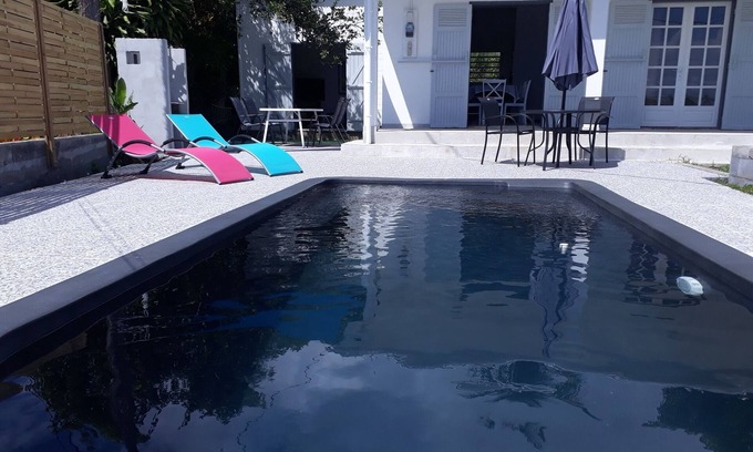 Sainte Marie House | House with pool and open view