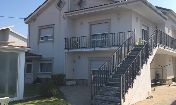 Marinhas House | House with swimming pool in the Minho Sleeps 6, 12 or 18 Persons