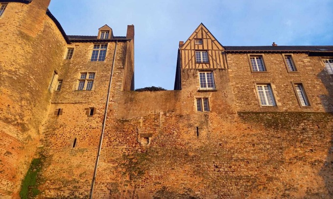 Republique House | House with view Le Vieux Mans