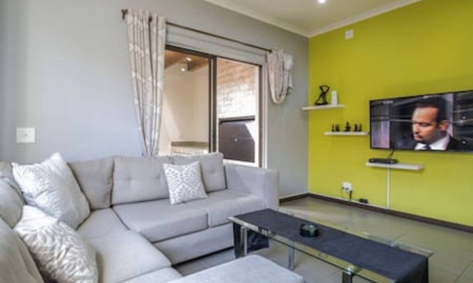 Cape Town Apartment | Howard Davis 28B by CTHA