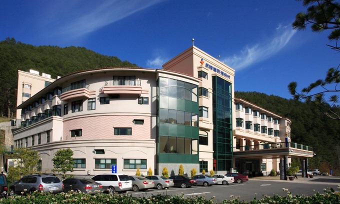 Heping Hotel | Hoya Resort, Wuling