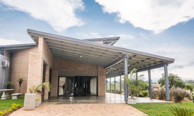 Thorny Bush Game Reserve Cabin | HoyoHoyo Acorns Lodge