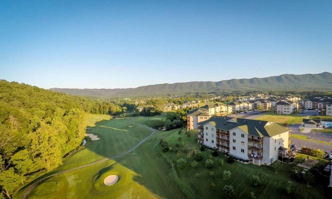 Massanutten Apartment | https:/www.massresort.com/stay/lodging/valley/woodstone-meadows/