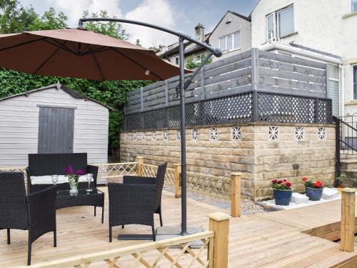 Huddersfield House | Huddersfield House, Wood View