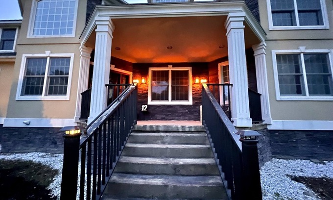 Wallkill Villa | Hudson Valley Mansion with HOT TUB and POOL