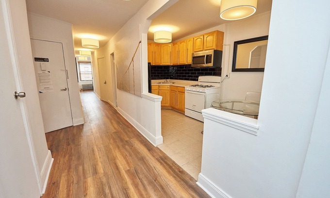 Ukrainian Village Apartment | Huge five-bedroom loft-style apartment in the heart of East Village.