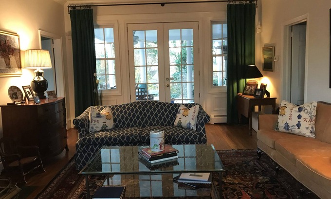 Athens House | Huge home in the heart of 5 pts perfect for UGA Football, Weddings or Graduation