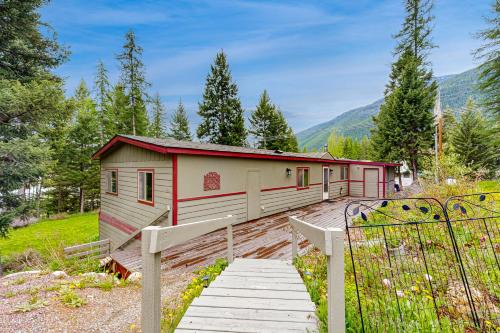 Whitefish House | Hungry Horse Hideout - Upper Level