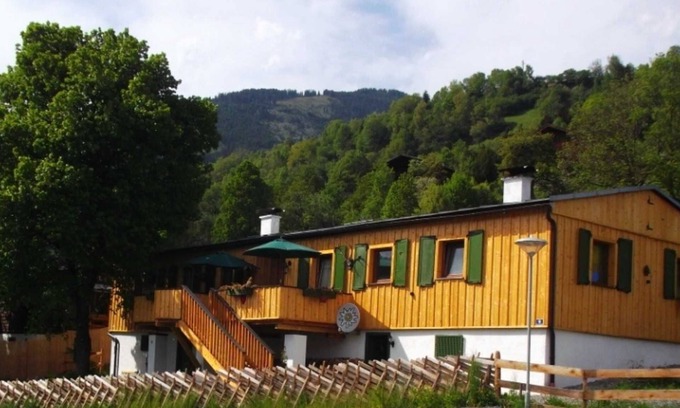 Uttendorf Apartment | Hunter's Chalet - Hunter's Chalet