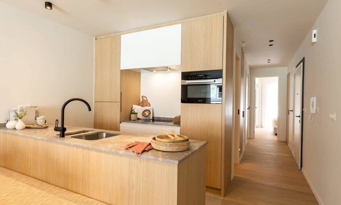 Knokke Apartment | Huswell - Central located apartment with parking in Knokke