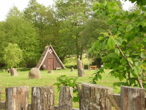 Pleine-Fougeres Ski Chalet | Hutte druidique 2 personnes