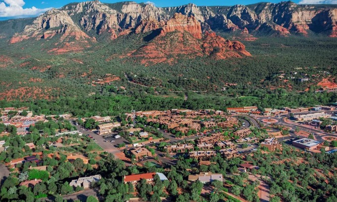 Uptown Sedona Resort | Hyatt Pinon Pointe 2-Bedroom Resort Villa April 8 - 12, 2024nn
