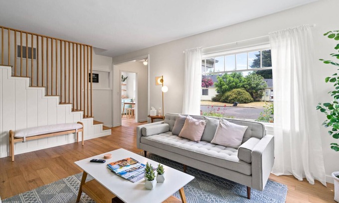 McMinnville House | Hygee Vibes | Charming Cottage