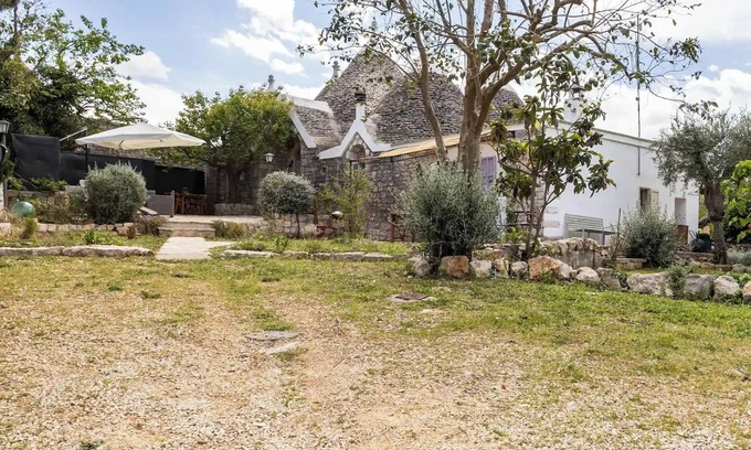 Laureto Villa | I Trulli di Zizì: Ancient Trulli in Valle D'Itria