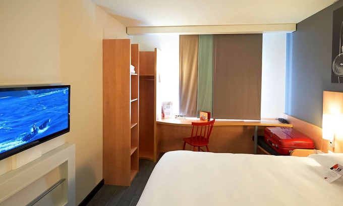 Les Herbiers Hotel | Ibis Les Herbiers