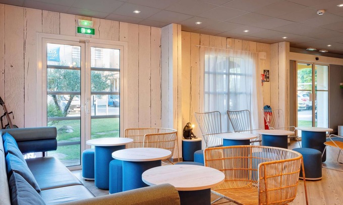 Manosque Hotel | ibis Manosque Cadarache