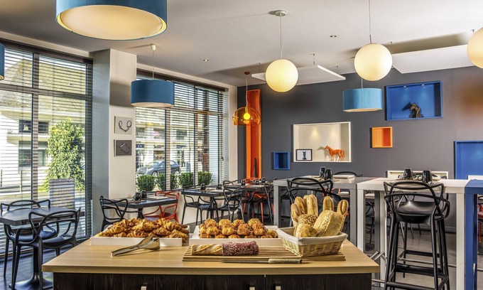 Saumur Hotel | ibis Styles Saumur Gare Centre