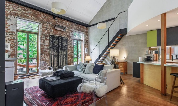 Collingwood North House | Iconic MacRobertson Chocolate Factory Conversion