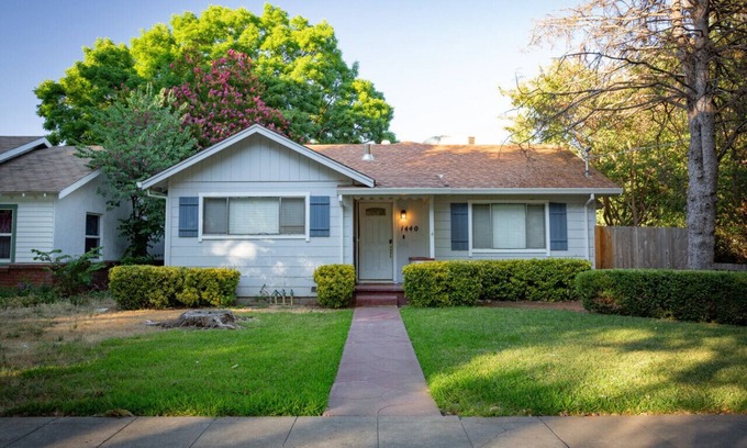 Chico House | Ideal for Families & Groups