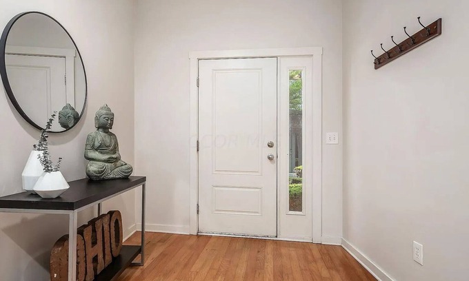 Downtown Columbus House | Ideal for Travel Nurses - 2BR/2BA Townhouse + Office/extra bedroom near NCH