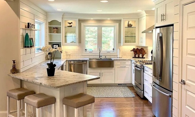 Saratoga Springs House | Ideal Location, just 2 blocks from the Race Track & 1 mile to Downtown!