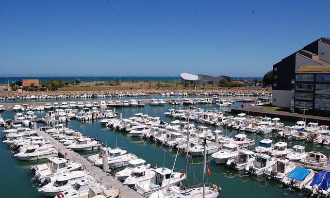 Courseulles-sur-Mer Apartment | Ideally located nice 2 rooms - Stunning sea view