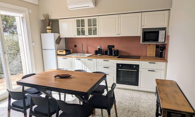Beaucaire House | Ideally located, charming house completely renovated with garden of 1600 m2