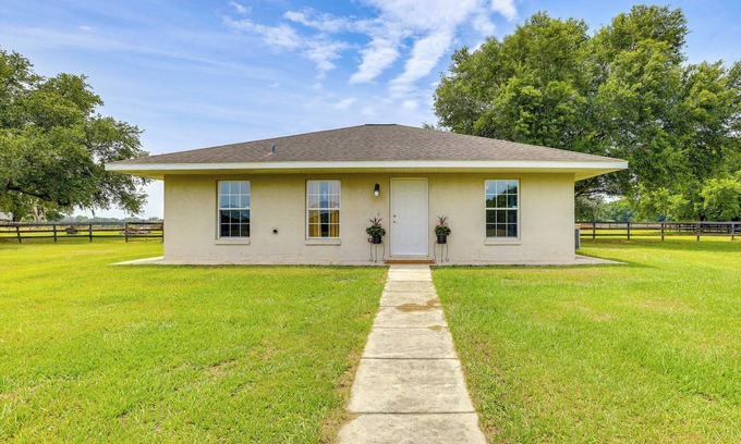 Fellowship House | Idyllic Anthony Home: Riding Arena w/Mirror Wall!
