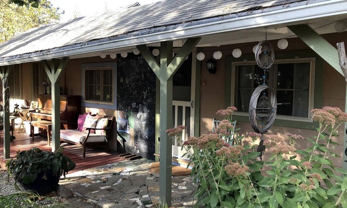 Pinehurst Cabin | Idyllic Cabin for Rent near Two National Forests in Pinehurst, California