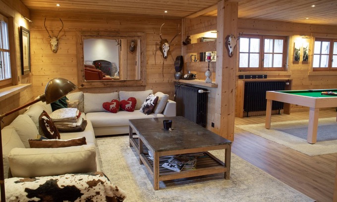 La Clusaz Ski Chalet | Iena & June's mountain pasture