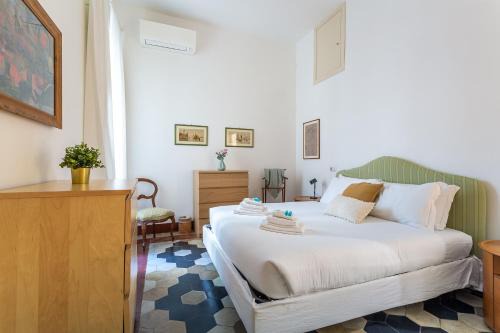 Rione XVI Ludovisi Apartment | Iflat Comfortable & Spacious Dolce Vita Retreat