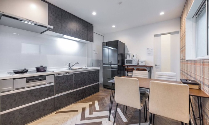 Higashinari Apartment | Ikanikan