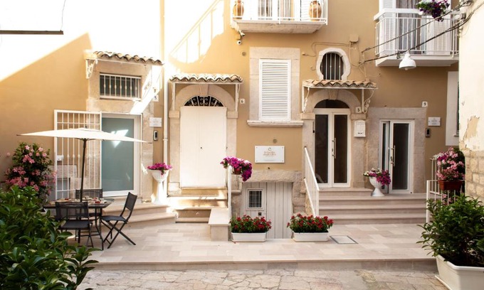Andria Bed & Breakfast | Il Cortile degli Ulivi