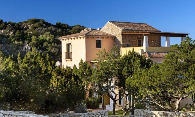 Liscia di Vacca Apartment | Il Giardino degli Oleandri by Interhome