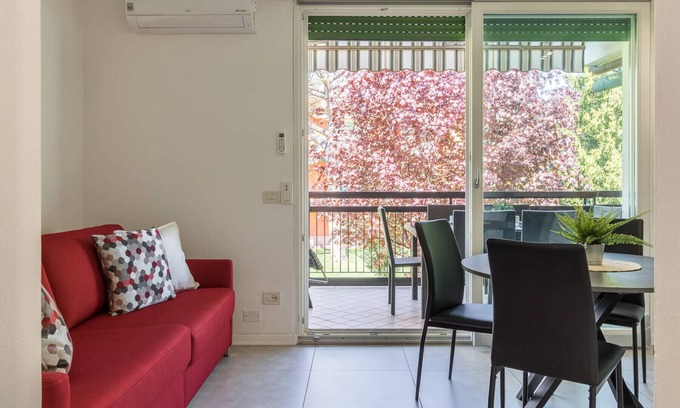 Pieve Vecchia Apartment | Il Professore: front lake apartment