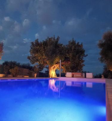 L'Assunta Villa | Il Vecchio Carrubo - Villa con piscina a sfioro