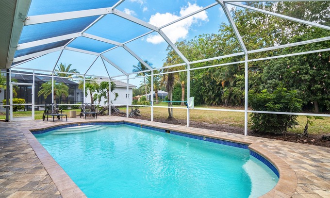 Bonita Springs House | Immaculate 3bd home with private inground pool