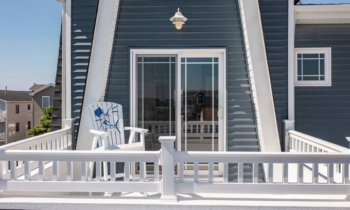 Townsend's Inlet House | Immaculate 6 bed home with Ocean and bay views