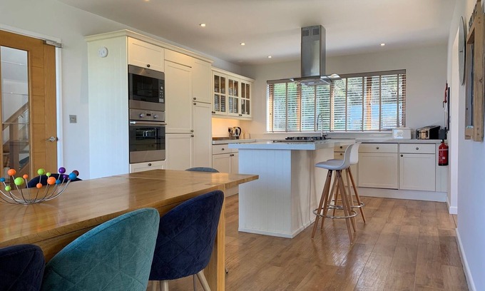 Trevone House | Immaculate Individual Contemporary House overlooking Trevone Bay