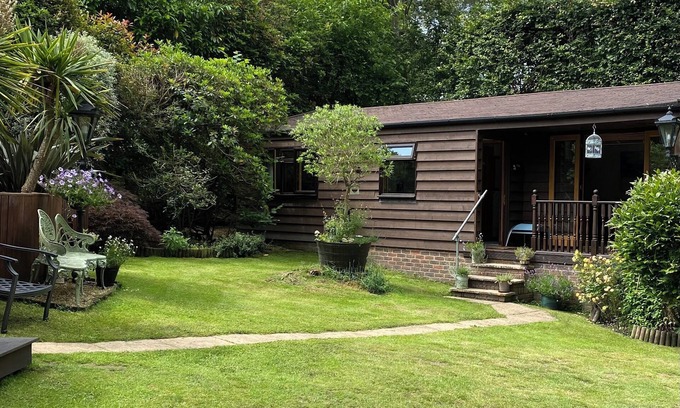 West Chiltington House | Immaculate, luxury, detached Cabin style accomdation in tranquil setting.